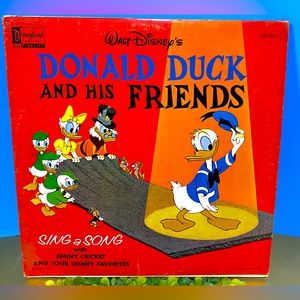 WALT DISNEY’S DONALD DUCK AND HIS FRiENDS 1963 DISNEYLAND VINYL RECORD DQ-1212